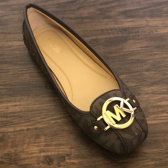 Michael Kors Shoe NEW - Picture 1 of 7